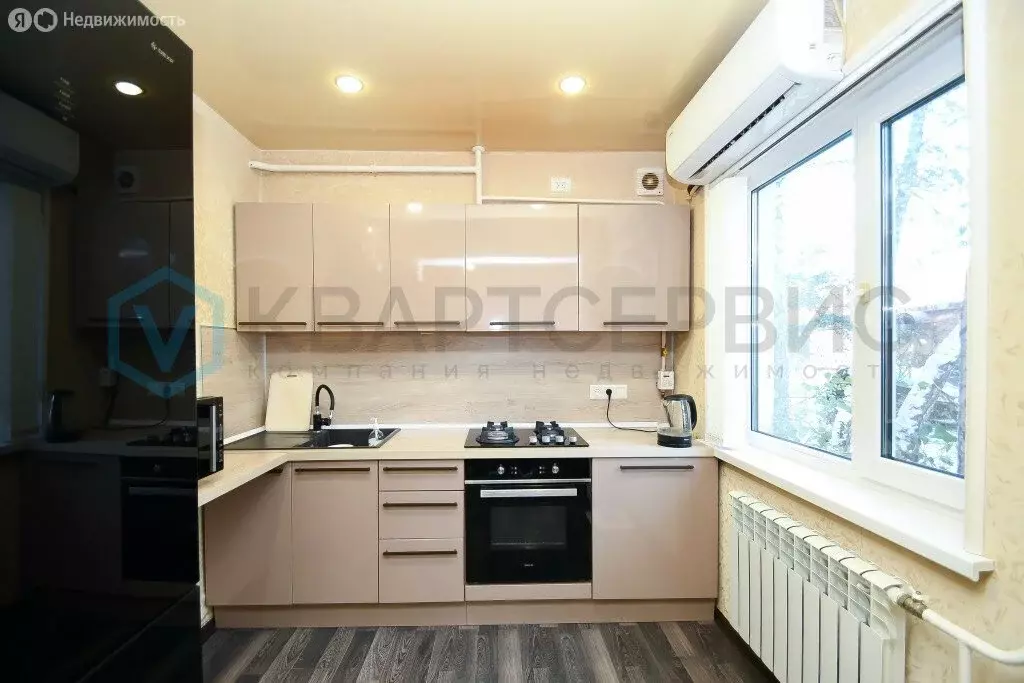 3-комнатная квартира: Омск, проспект Карла Маркса, 79А (55 м) - Фото 2