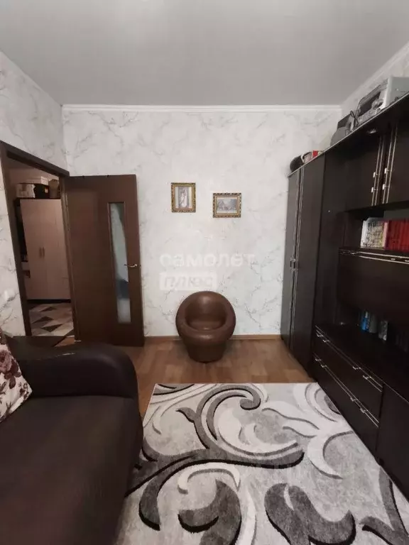 2-к кв. Омская область, Омск просп. Комарова, 16 (52.8 м) - Фото 1