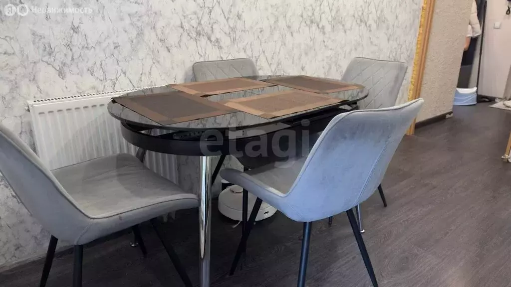 1-комнатная квартира: Калининград, улица Левитана, 60к1 (38 м) - Фото 1