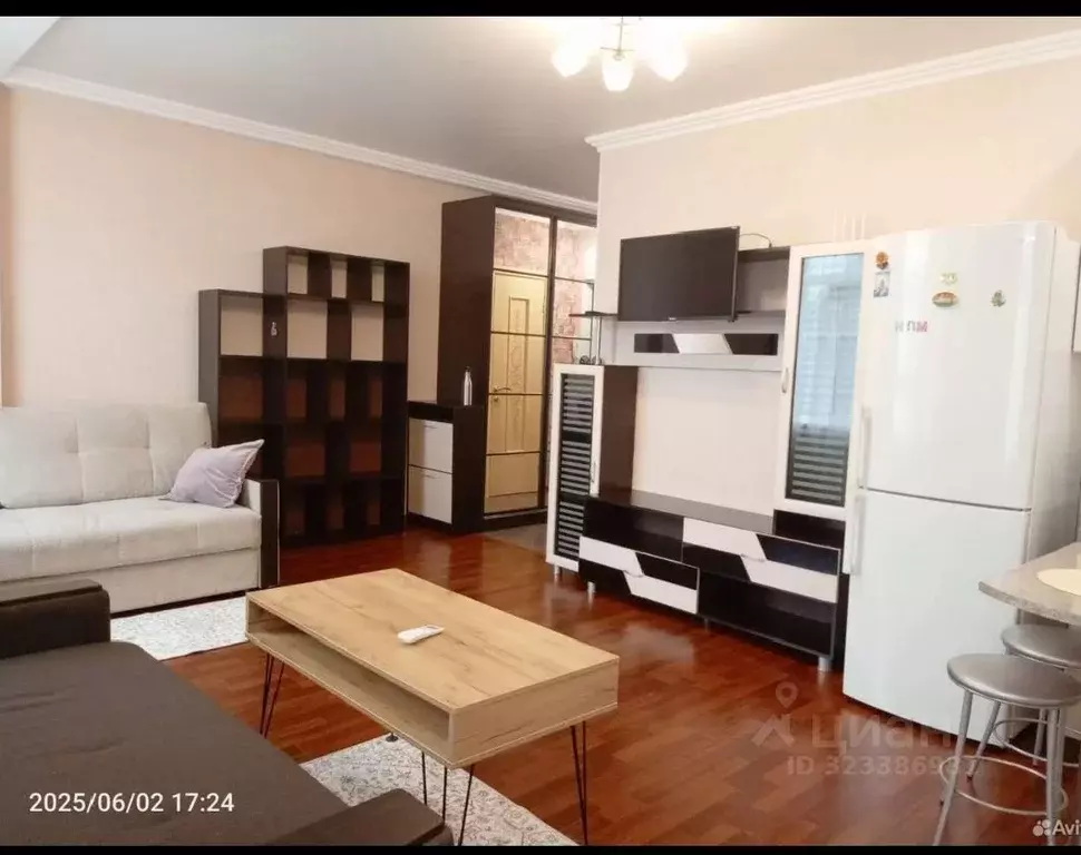 Студия Краснодарский край, Сочи Светлана мкр, ул. Учительская, 24Г ... - Фото 1