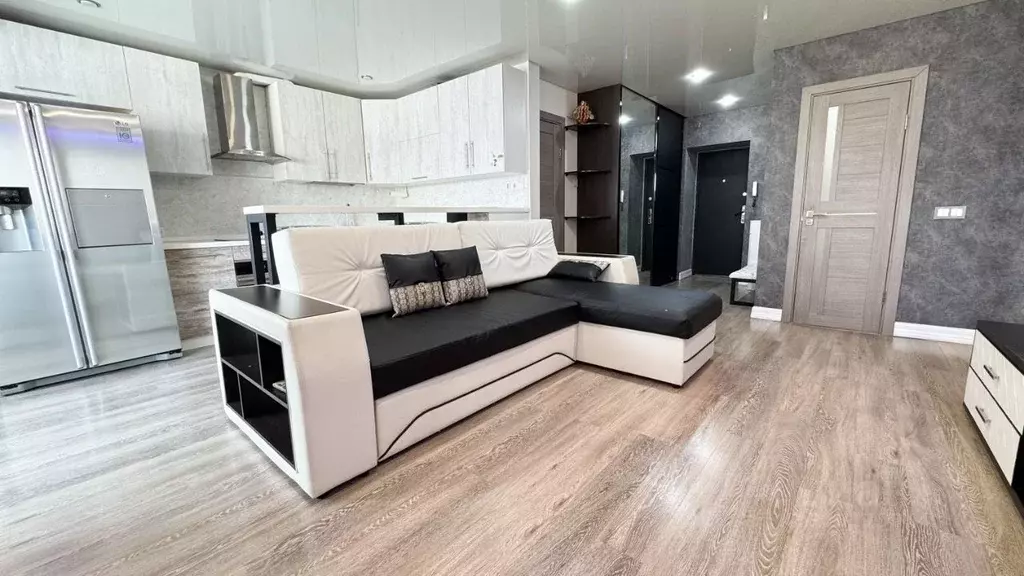 3-к кв. Амурская область, Благовещенск Батарейная ул., 7 (55.8 м) - Фото 1