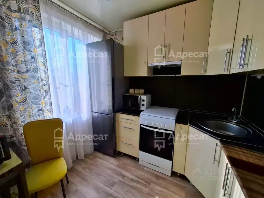 1-к кв. Волгоградская область, Волжский Молодежная ул., 6 (30.2 м) - Фото 1