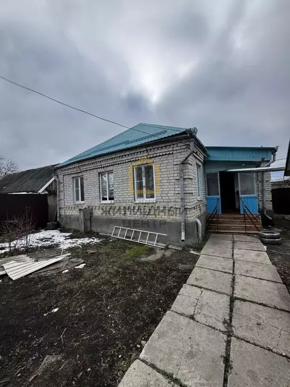 Дом в Ставропольский край, Предгорный муниципальный округ, с. Юца ул. ... - Фото 1