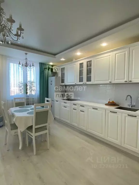 3-к кв. Кировская область, Киров ул. Калинина, 40 (75.0 м) - Фото 1