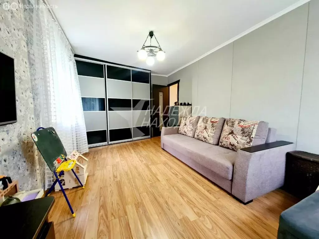 1-комнатная квартира: Находка, Омская улица, 6 (32.8 м) - Фото 1