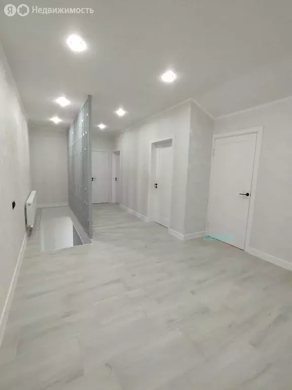 3-комнатная квартира: Владикавказ, улица Леонова, 10А (110 м) - Фото 2