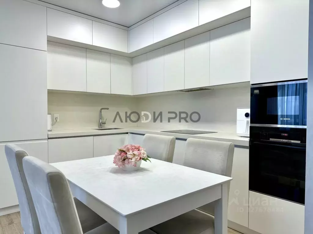 3-к кв. Кировская область, Киров ул. Никитская, 120 (101.0 м) - Фото 1