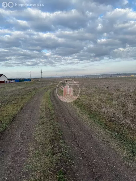 Участок в Симферопольский район, село Мирное (12 м) - Фото 0
