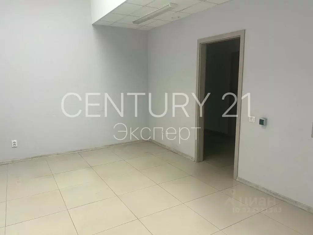 Офис в Калининградская область, Калининград ул. Дзержинского, 57Б (18 ... - Фото 1