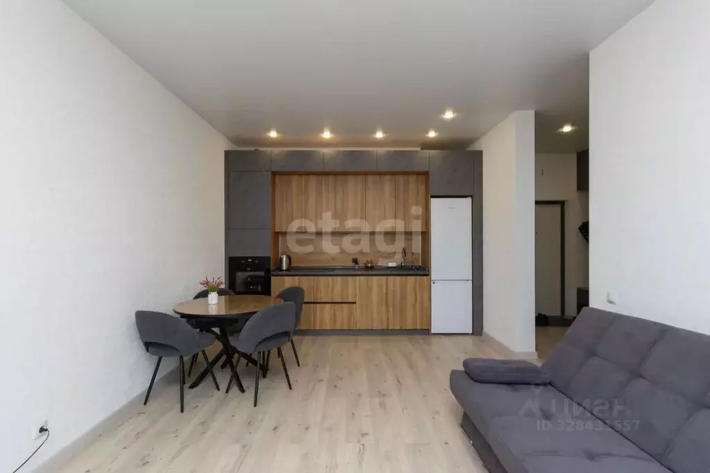 2-к кв. Тюменская область, Тюмень ул. Павла Никольского, 4 (68.3 м) - Фото 1