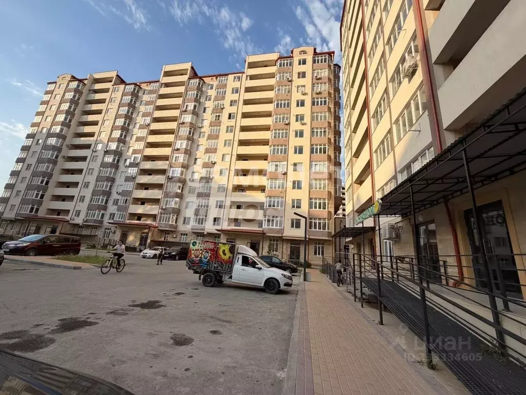 2-к кв. Дагестан, Каспийск просп. М. Омарова, 9А (85.0 м) - Фото 1