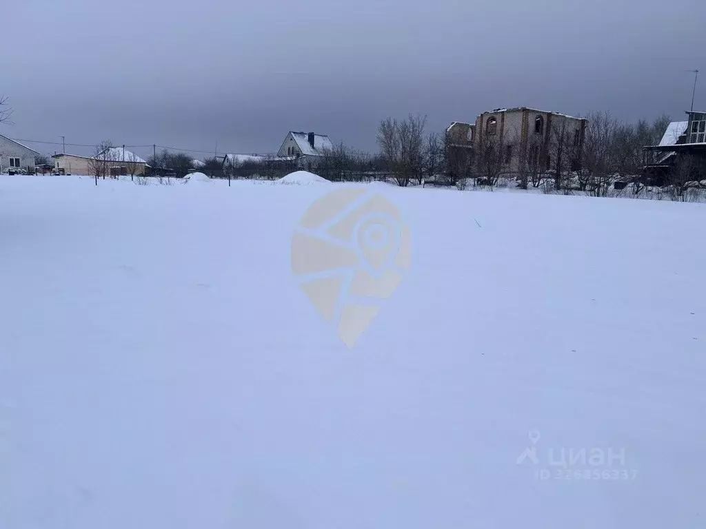 Участок в Белгородская область, Старооскольский городской округ, с. ... - Фото 1