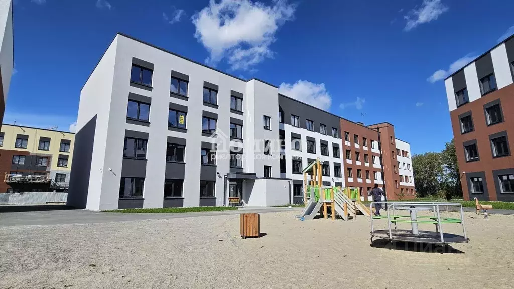 1-к кв. Тюменская область, Тюменский район, с. Горьковка ул. Светлая, ... - Фото 0