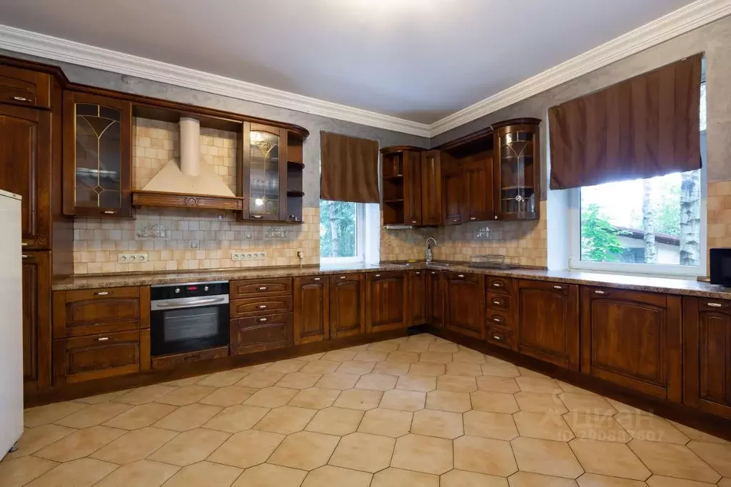 Дом в Московская область, Химки Клязьма-Старбеево мкр, Международный ... - Фото 2