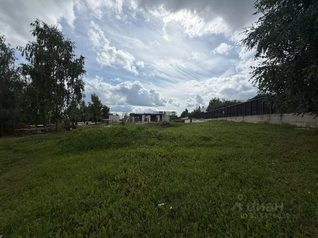 Участок в Московская область, Красногорск городской округ, д. ... - Фото 1