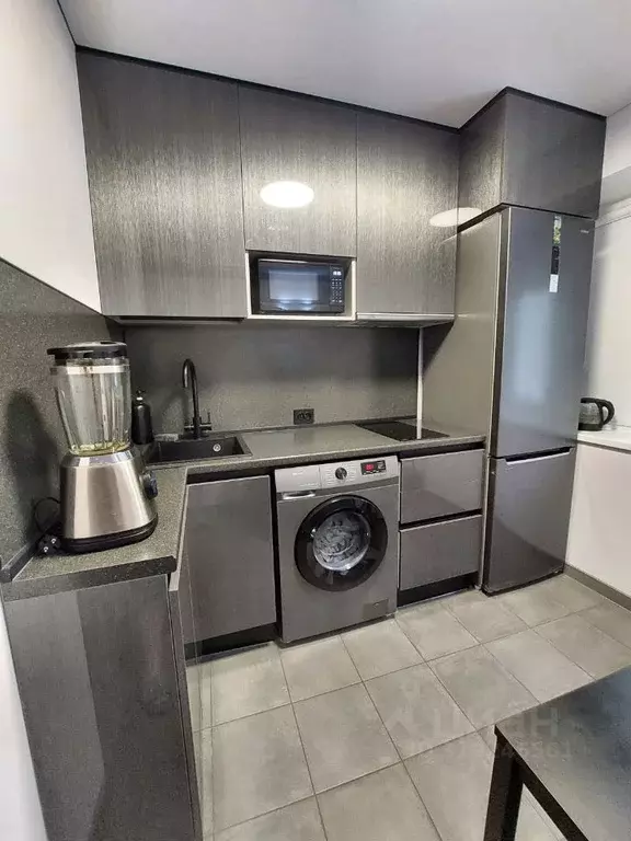 3-к кв. Омская область, Омск просп. Мира, 38Г (54.8 м) - Фото 0
