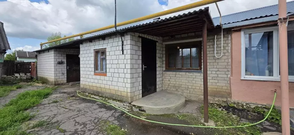 2-к кв. Липецкая область, Елец Томский пер., 16 (40.0 м) - Фото 0