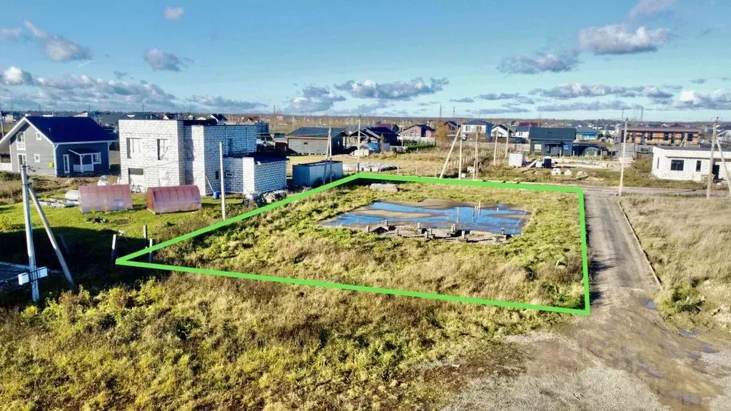 Участок в Ленинградская область, Тосненский район, Федоровское ... - Фото 1