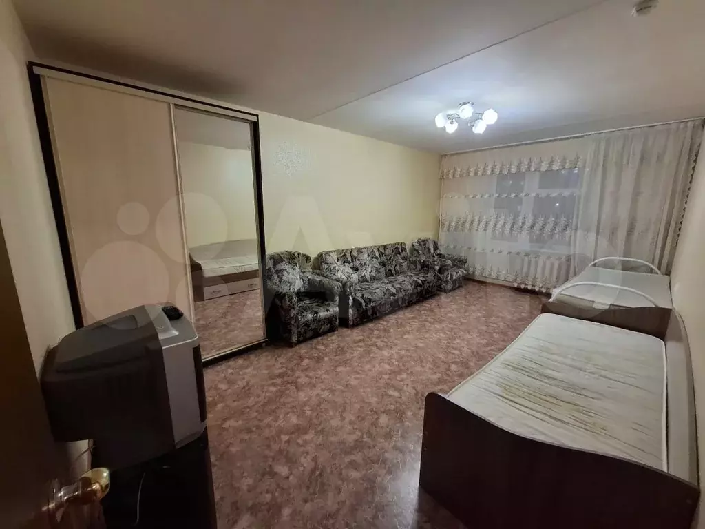 2-к. квартира, 55 м, 1/10 эт. - Фото 0