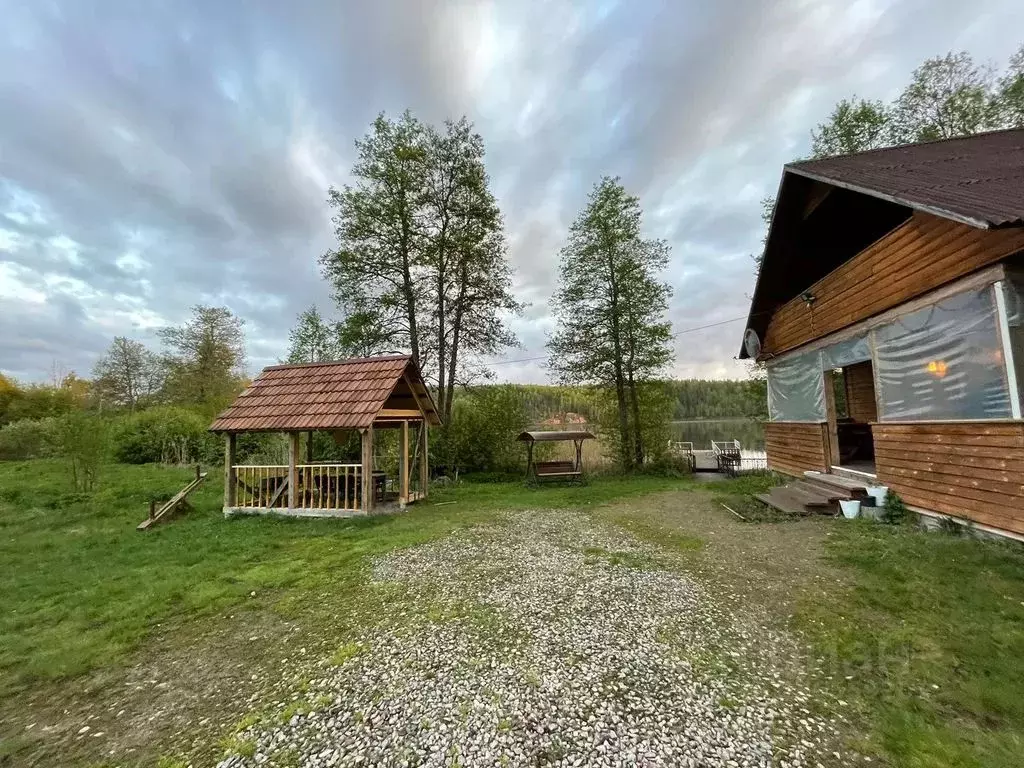 Дом в Ленинградская область, Выборгский район, Каменногорское ... - Фото 1