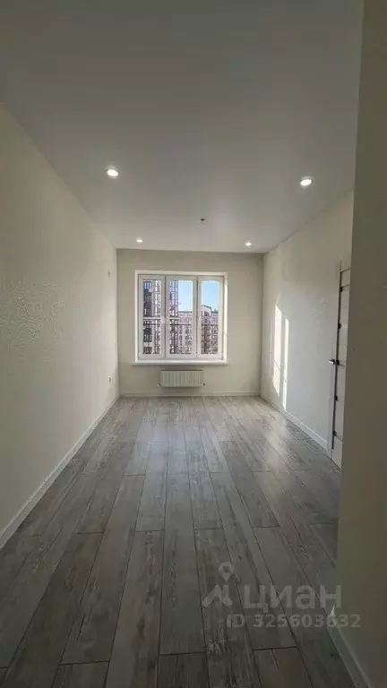 Студия Краснодарский край, Краснодар ул. Конгрессная, 31 (28.4 м) - Фото 1