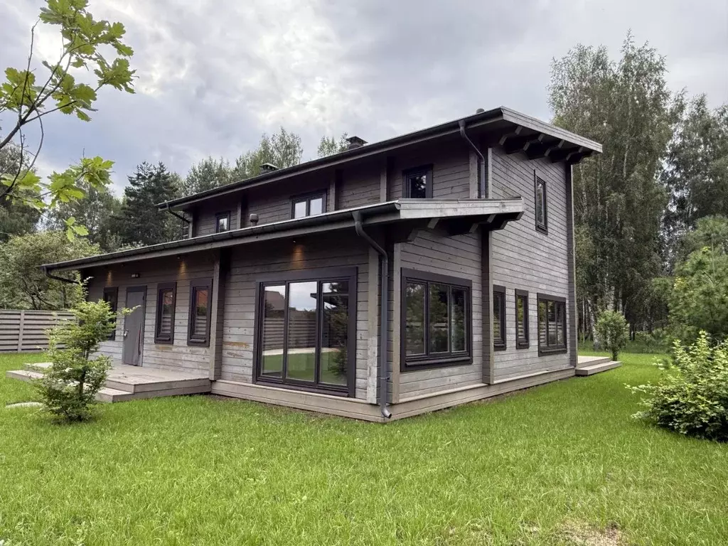 Коттедж в Тверская область, Конаковский муниципальный округ, д. Узкол  ... - Фото 1