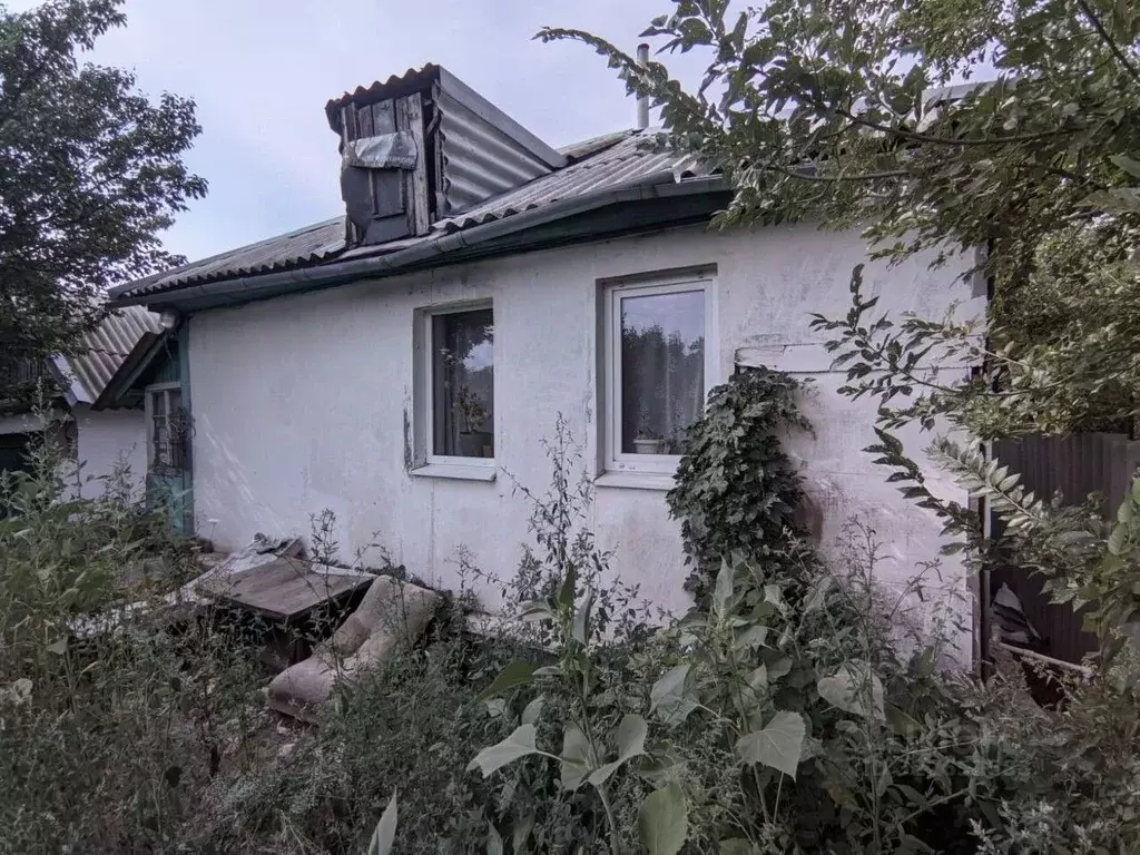 Дом в Ростовская область, Белокалитвинский район, пос. Горняцкий ... - Фото 0