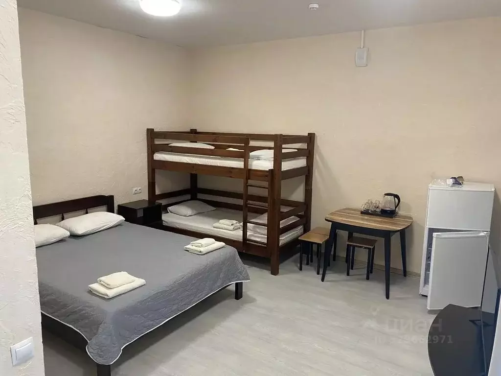 Комната Крым, Керчь ул. Первых Космонавтов, 11 (25.0 м) - Фото 1
