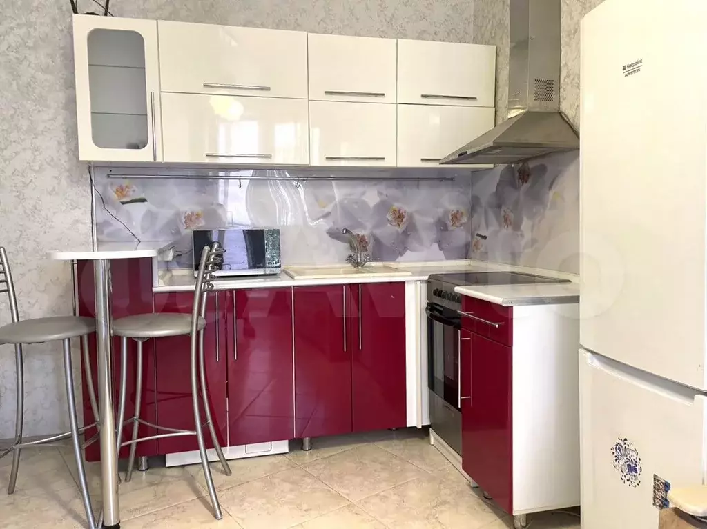 1-к. квартира, 44 м, 2/5 эт. - Фото 1