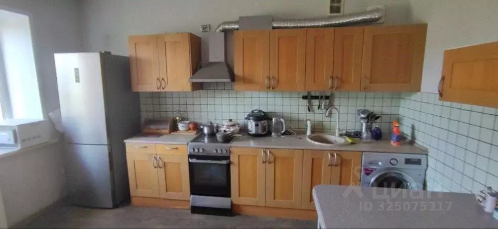 3-к кв. Омская область, Омск ул. Степанца, 3 (78.0 м) - Фото 2