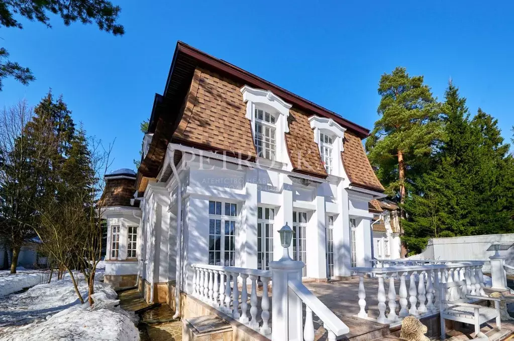 Дом в Московская область, Одинцовский городской округ, с. Жаворонки ... - Фото 0