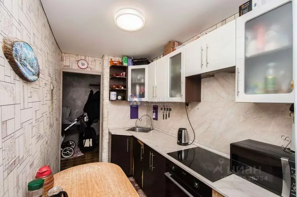 2-к кв. Тюменская область, Тюмень ул. Монтажников, 14 (44.0 м) - Фото 1