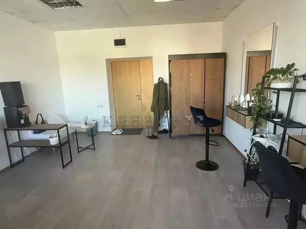 Офис в Тюменская область, Тюмень Комсомольская ул., 49 (24 м) - Фото 2