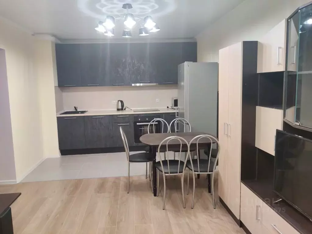 3-к кв. Москва ул. Саларьевская, 13к2 (80.0 м) - Фото 2