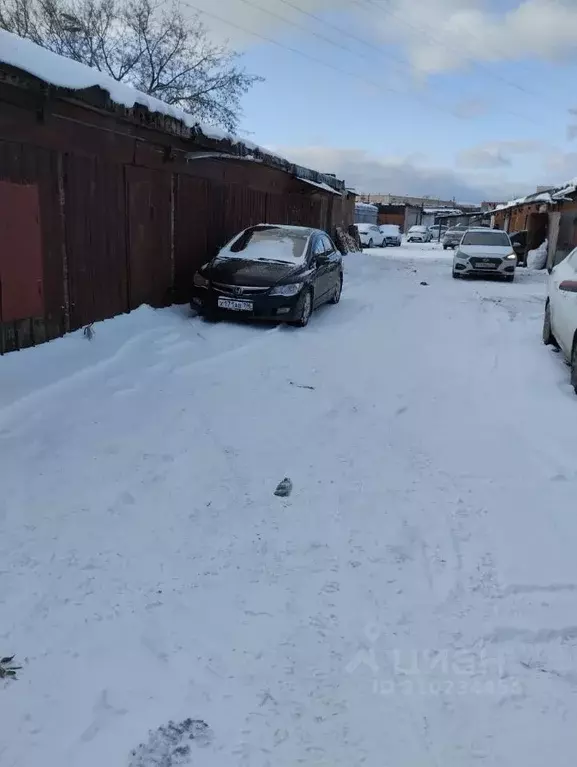 Гараж в Свердловская область, Екатеринбург ул. Минометчиков, 9 (18 м) - Фото 0