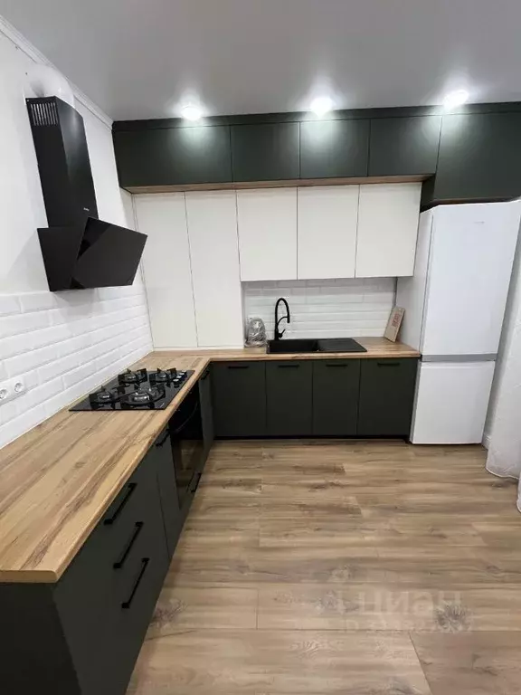 1-к кв. Астраханская область, Астрахань ул. Набережная реки Царева, ... - Фото 2