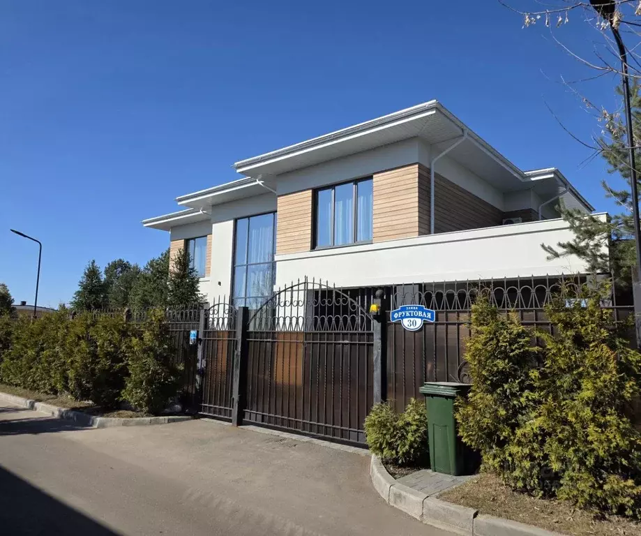 Коттедж в Московская область, Красногорск городской округ, с. ... - Фото 2