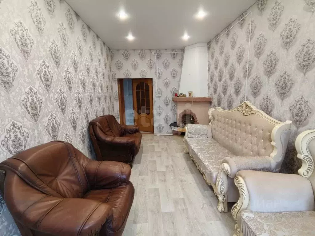 4-к кв. Вологодская область, Вологда ул. Добролюбова, 1 (74.6 м) - Фото 0