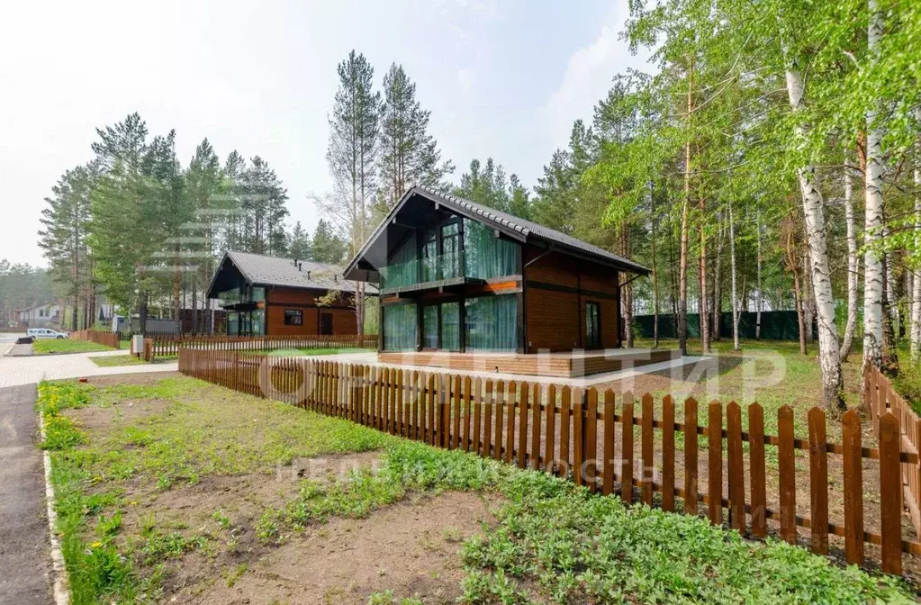 Коттедж в Свердловская область, Верхнее Дуброво пгт  (191 м) - Фото 1