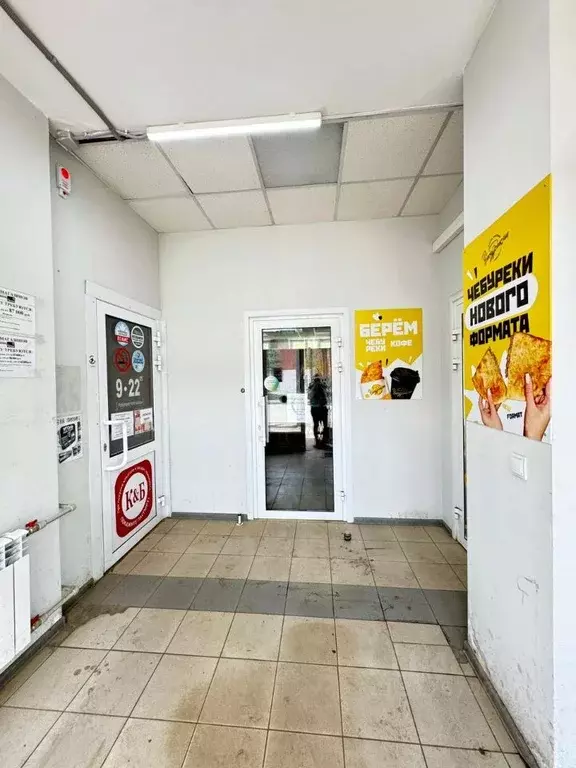 Торговая площадь в Кировская область, Киров ул. Пугачева, 22 (57 м) - Фото 1