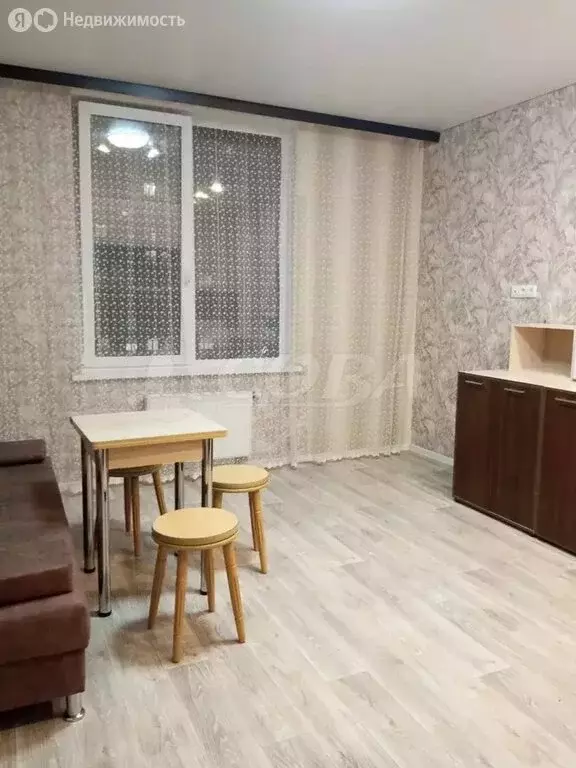 1-комнатная квартира: Тюмень, улица Фармана Салманова, 12 (43.2 м) - Фото 1