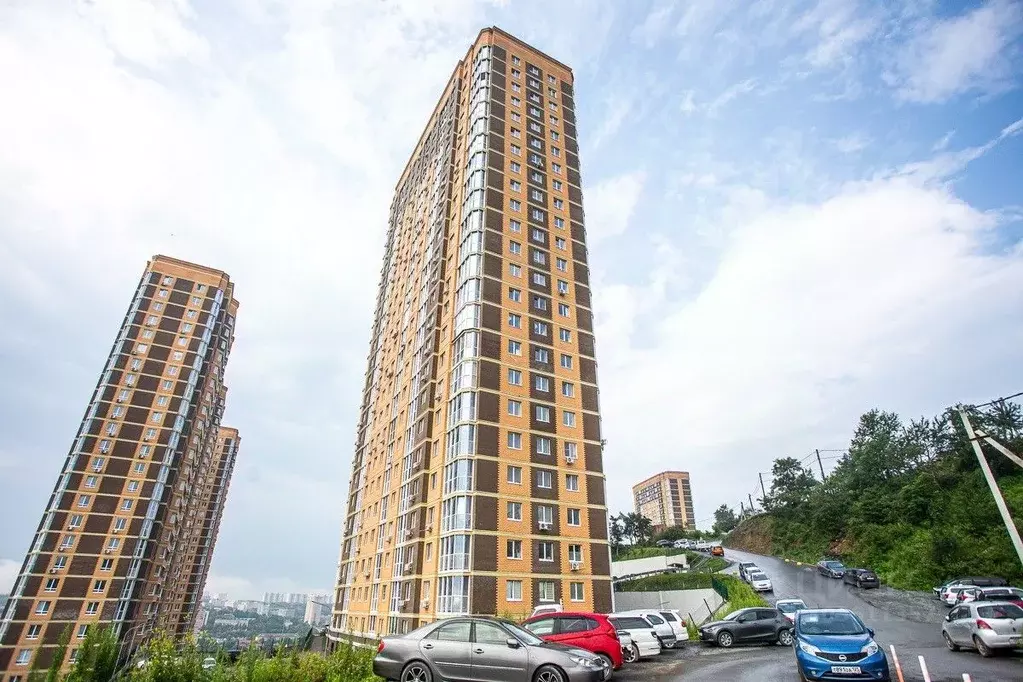 3-к кв. Приморский край, Владивосток ул. Нейбута, 2Ак1 (65.0 м) - Фото 0