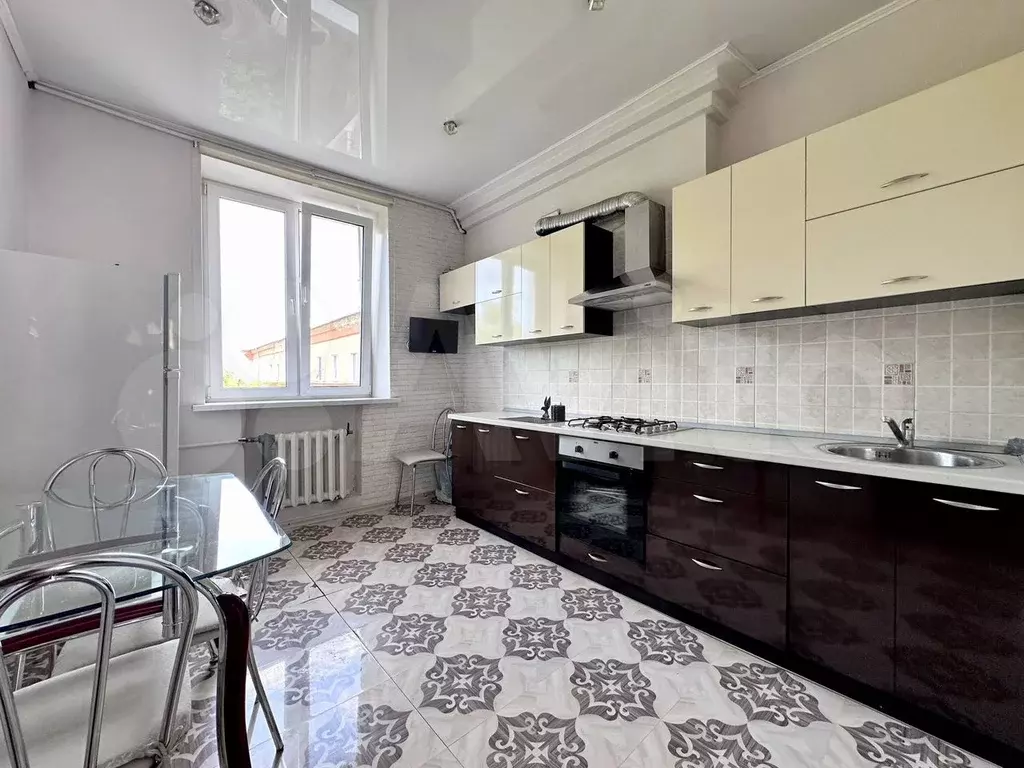 2-к. квартира, 61 м, 4/4 эт. - Фото 0
