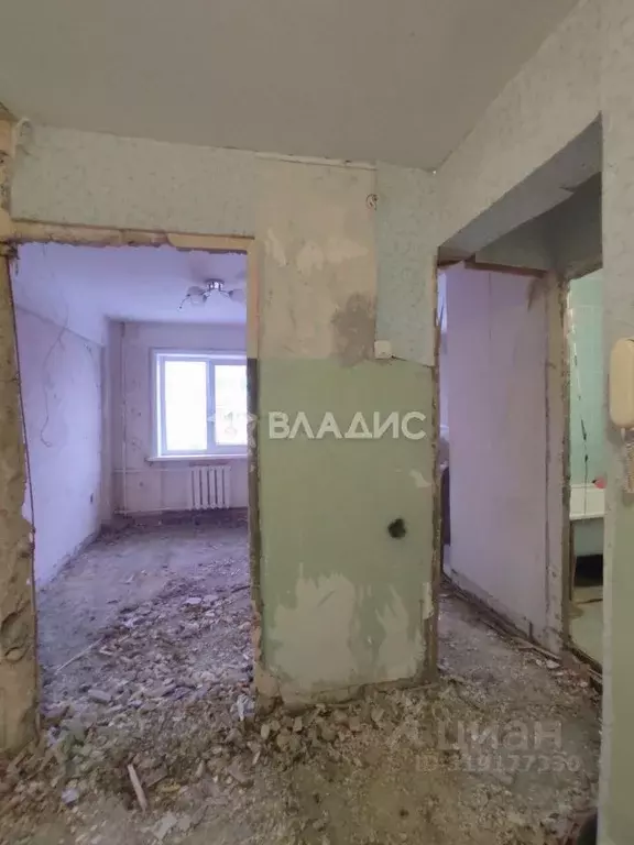 3-к кв. Смоленская область, Смоленск ул. Октябрьской Революции, 18 ... - Фото 0