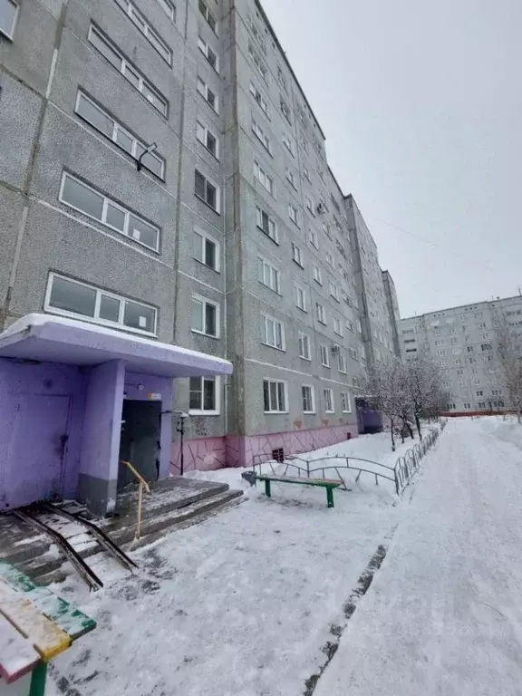 2-к кв. Омская область, Омск ул. 3-я Ленинградская, 43/1 (48.0 м) - Фото 0