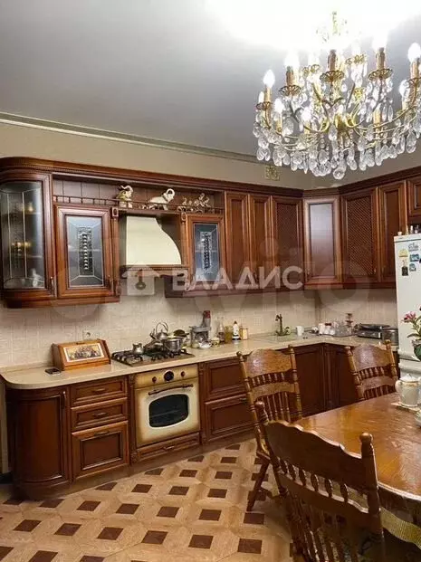 3-к. квартира, 70м, 3/3эт. - Фото 1