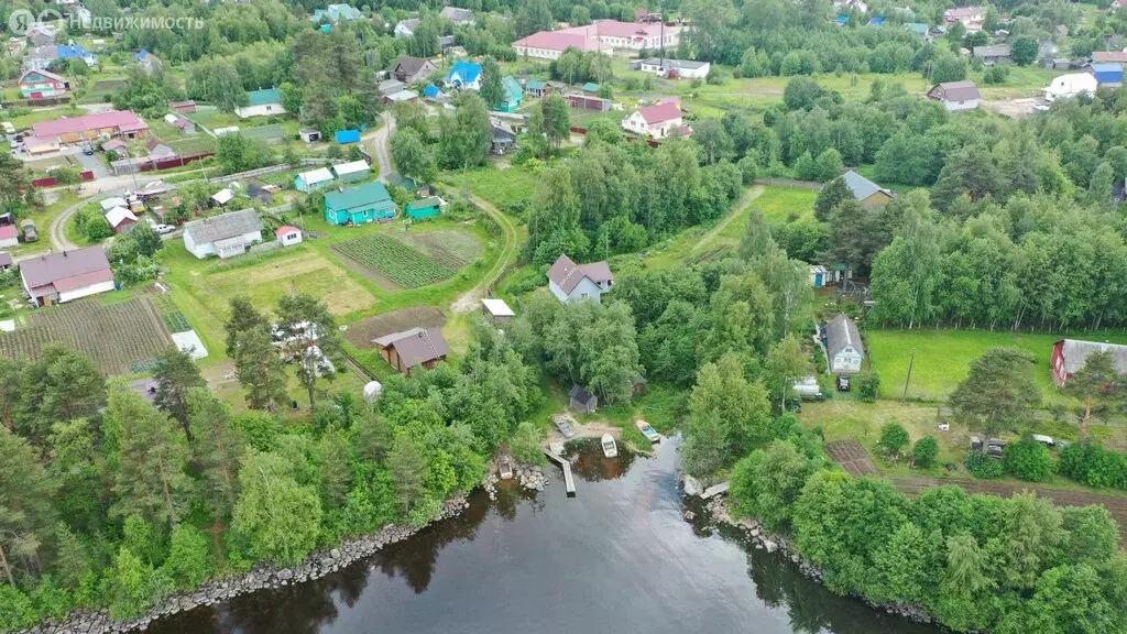 Дом в Эссойльское сельское поселение, село Эссойла, Набережная улица, ... - Фото 1