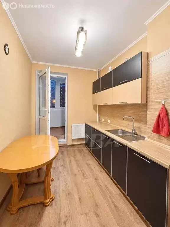 1-комнатная квартира: Тюмень, улица Василия Гольцова, 3 (42 м) - Фото 1