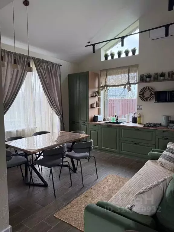 Дом в Новгородская область, Новгородский район, Ракомское с/пос, д. ... - Фото 0
