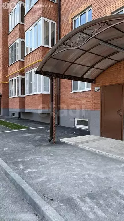 2-комнатная квартира: Владикавказ, улица Хадарцева, 39 (60 м) - Фото 2